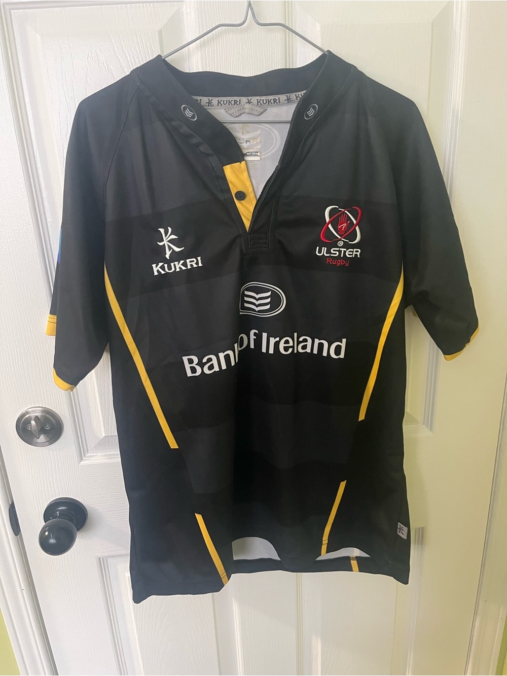 Rare Ulster Rugby Jersey Mens M